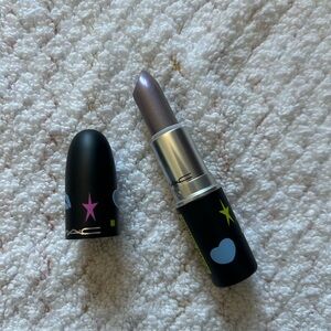 MAC Lipstick in Haku